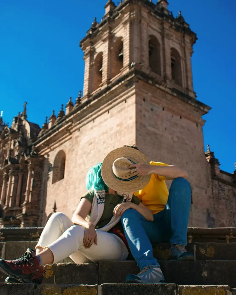 Explorando la Plaza de Armas de cusco